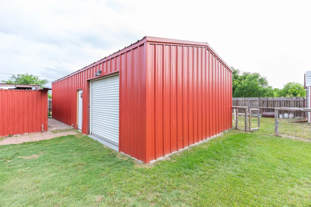 102 Scurry Avenue Tuscola, TX 79562
