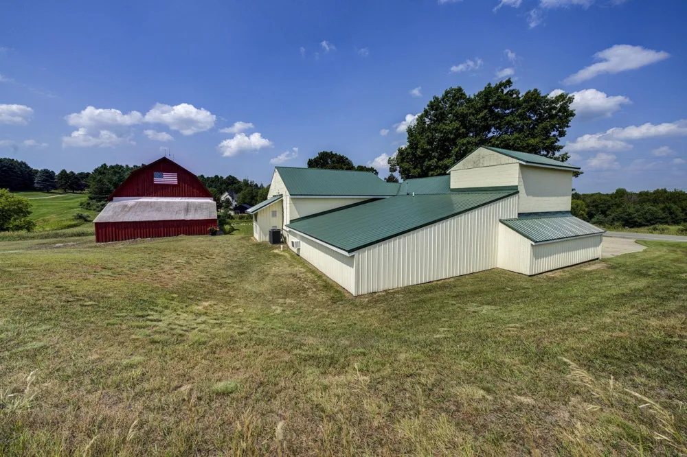 4135 Schoolcraft Kearney Township, MI 49615