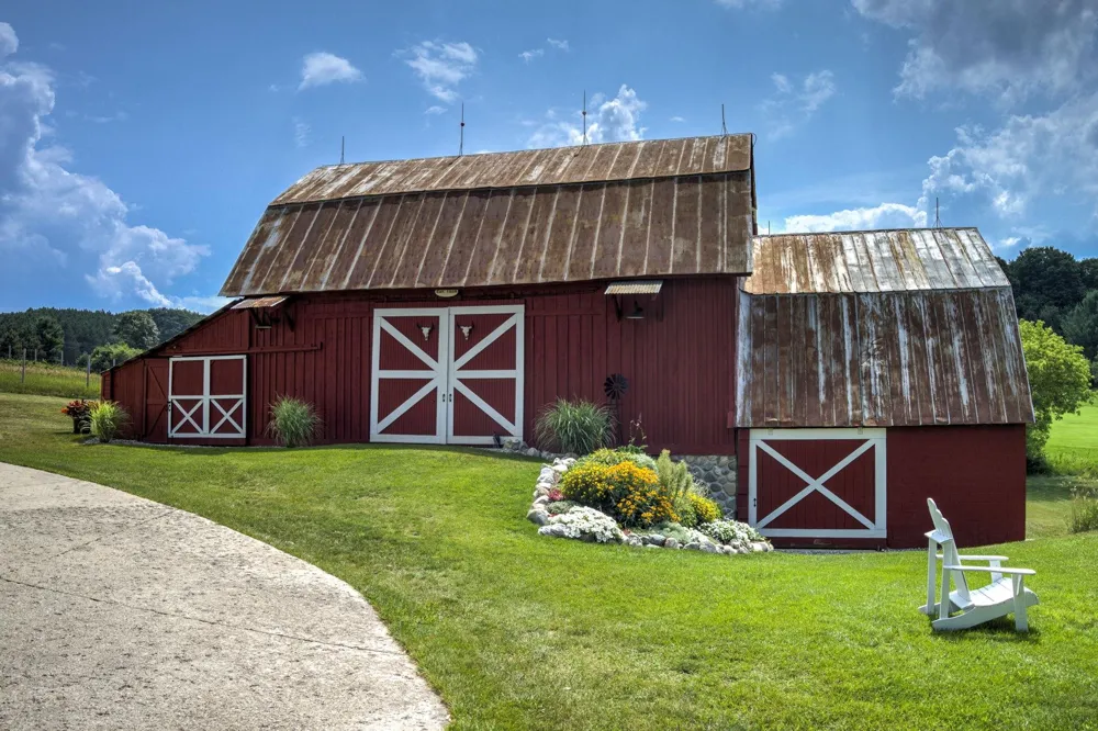 4135 Schoolcraft Kearney Township, MI 49615