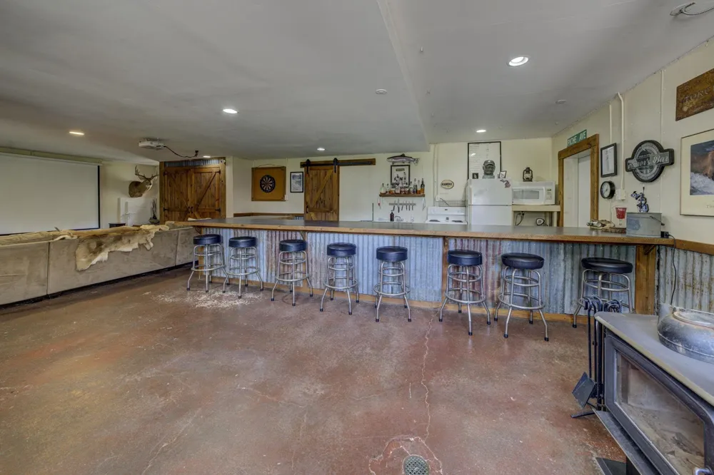 4135 Schoolcraft Kearney Township, MI 49615