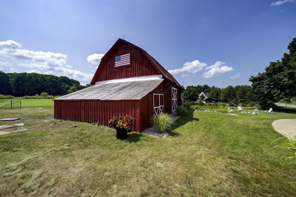 4135 Schoolcraft Kearney Township, MI 49615