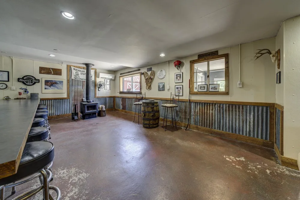 4135 Schoolcraft Kearney Township, MI 49615