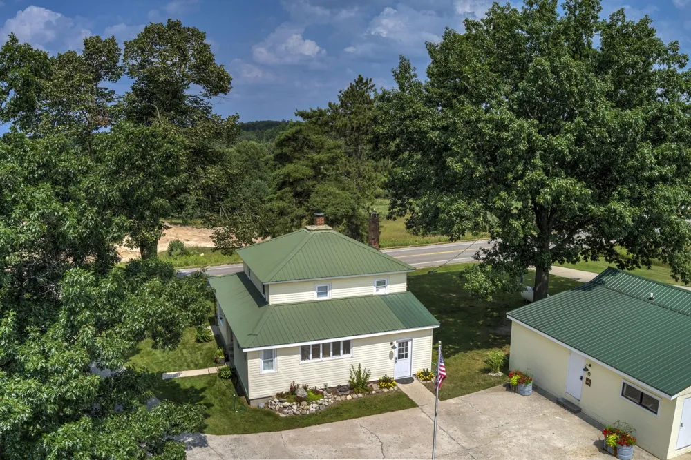 4135 Schoolcraft Kearney Township, MI 49615