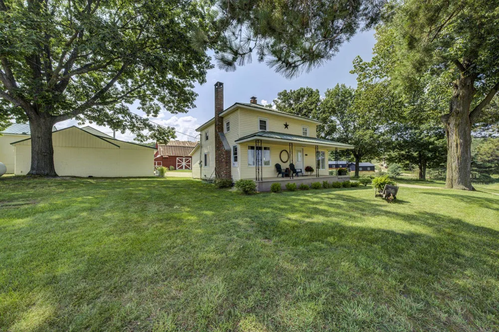 4135 Schoolcraft Kearney Township, MI 49615
