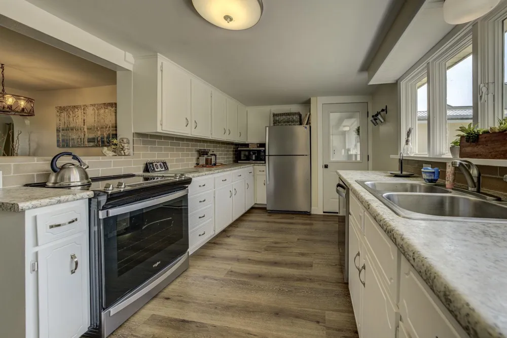 4135 Schoolcraft Kearney Township, MI 49615