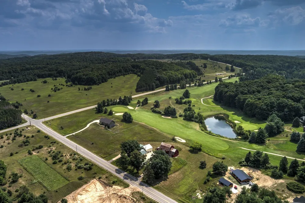 4135 Schoolcraft Kearney Township, MI 49615