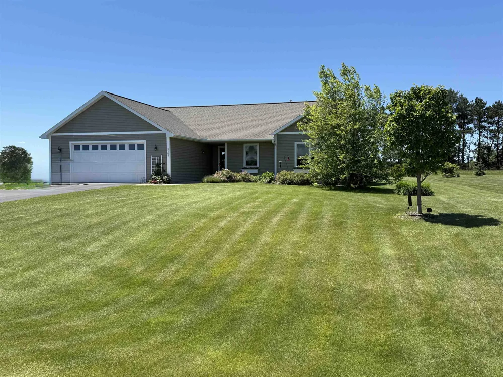 1364 Saffron Circle East Bay Township, MI 49696