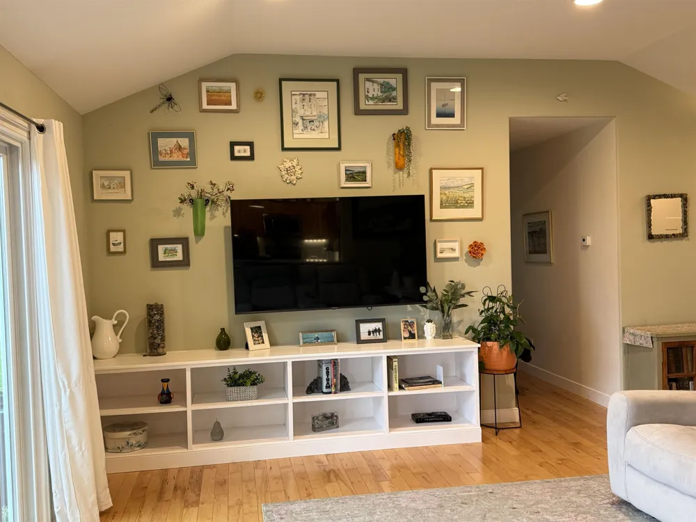 1364 Saffron Circle East Bay Township, MI 49696