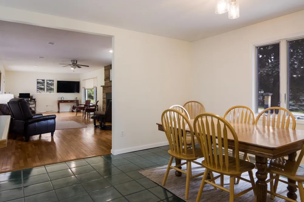 1551 Macksey Road Suttons Bay Township, MI 49682