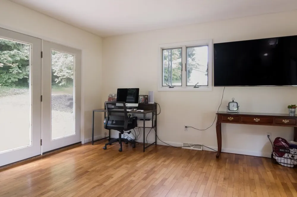 1551 Macksey Road Suttons Bay Township, MI 49682