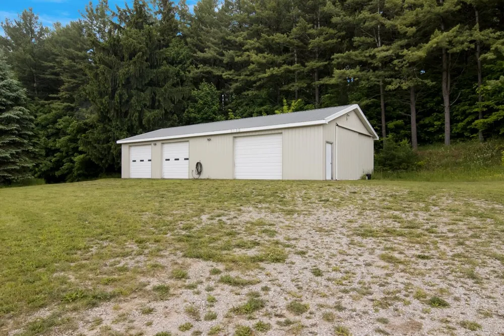 1551 Macksey Road Suttons Bay Township, MI 49682