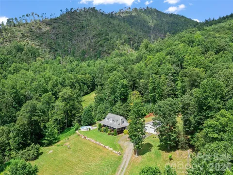 2216 Beans Creek Road