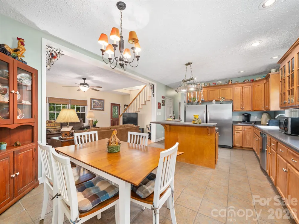 2216 Beans Creek Road Bakersville, NC 28705