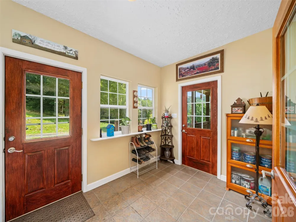 2216 Beans Creek Road Bakersville, NC 28705