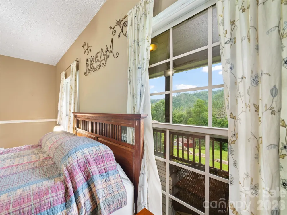 2216 Beans Creek Road Bakersville, NC 28705