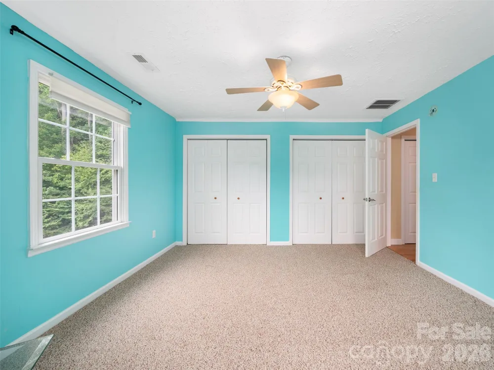 2216 Beans Creek Road Bakersville, NC 28705