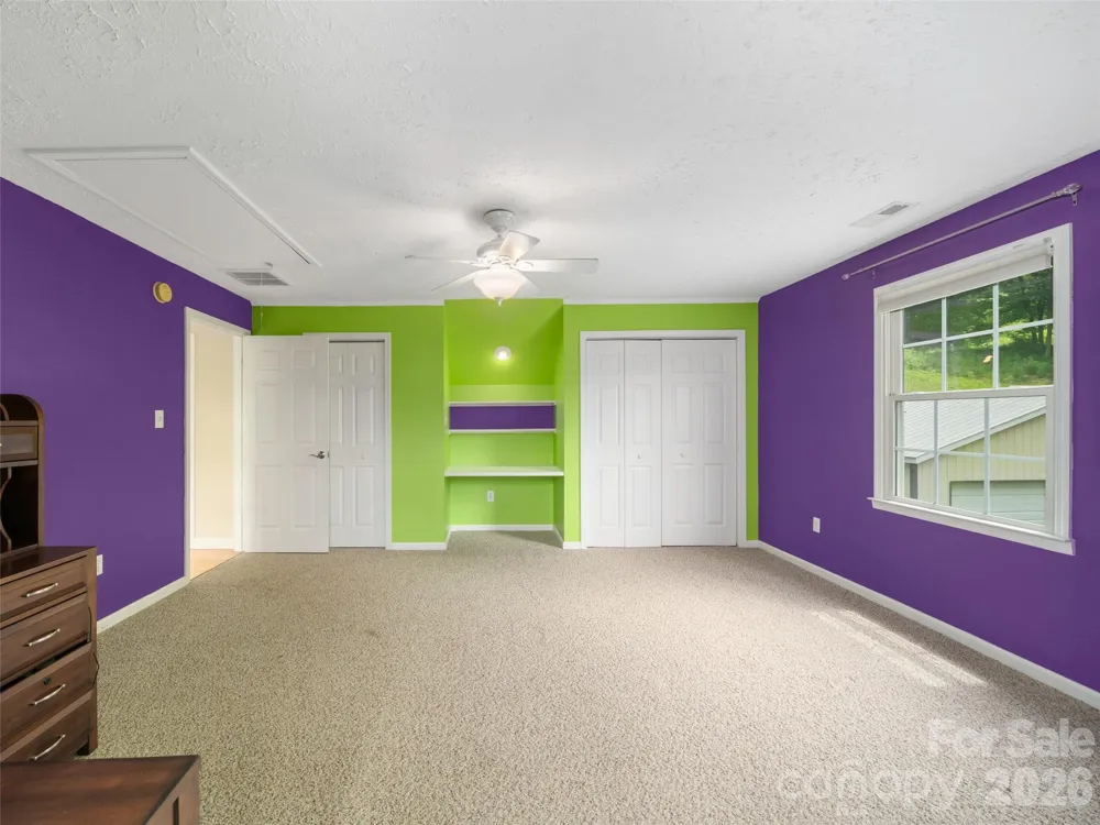 2216 Beans Creek Road Bakersville, NC 28705