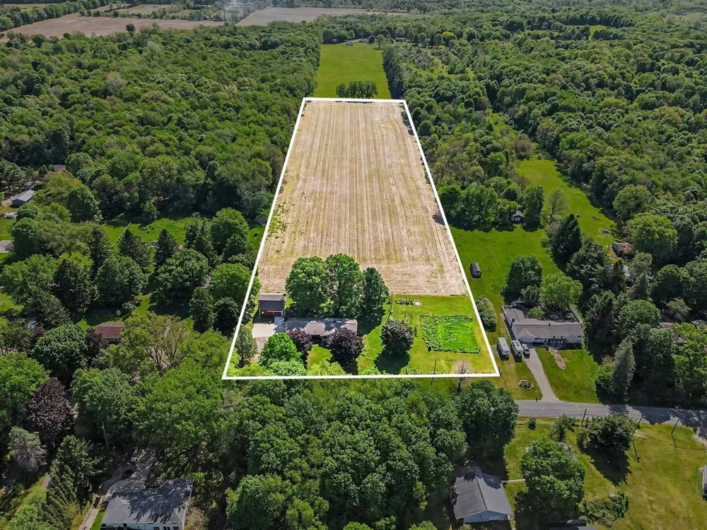 9880 16th Street Cooper Charter Township, MI 49080