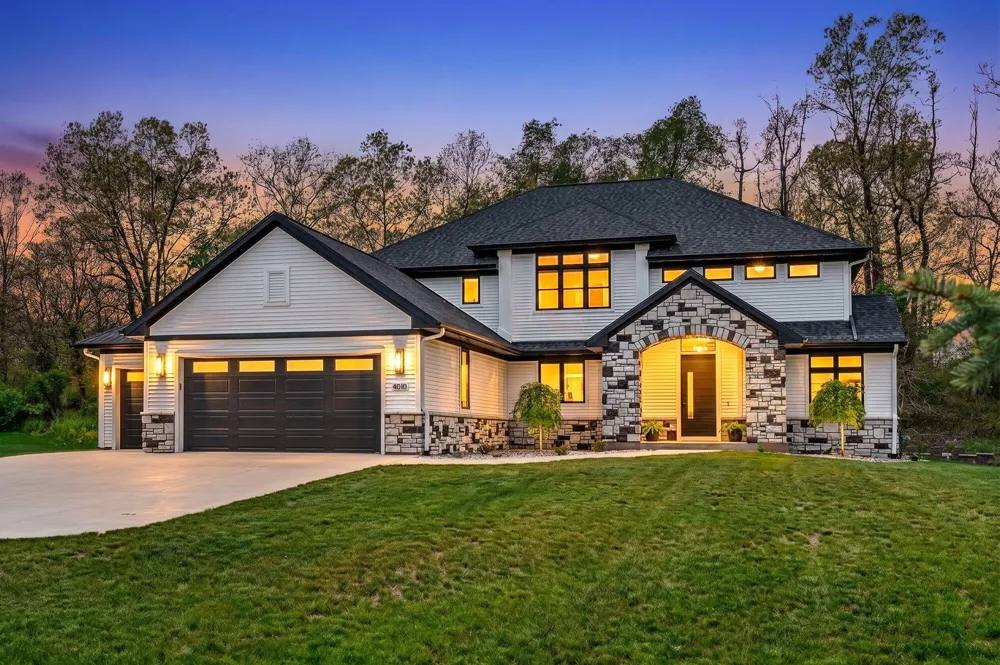 4010 Hollow Wood Drive Portage City, MI 49024