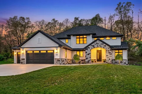 4010 Hollow Wood Drive