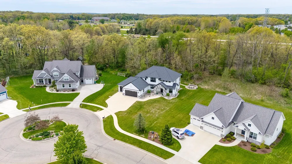 4010 Hollow Wood Drive Portage City, MI 49024