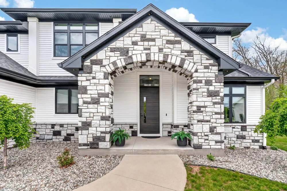 4010 Hollow Wood Drive Portage City, MI 49024
