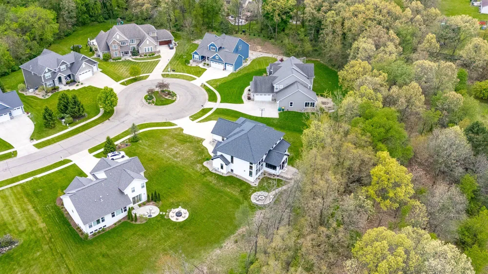 4010 Hollow Wood Drive Portage City, MI 49024
