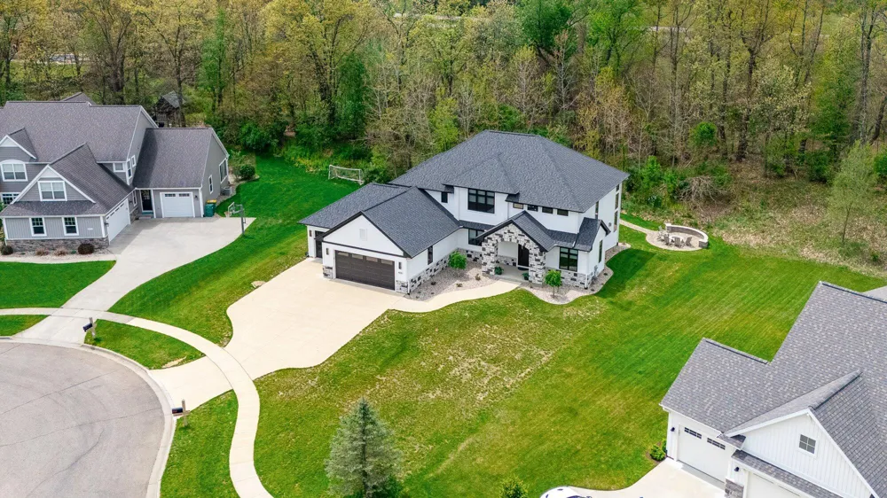 4010 Hollow Wood Drive Portage City, MI 49024