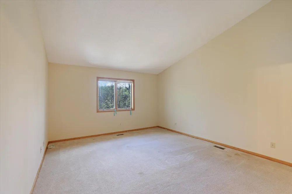 127 Eagle Drive Coleraine, MN 55722