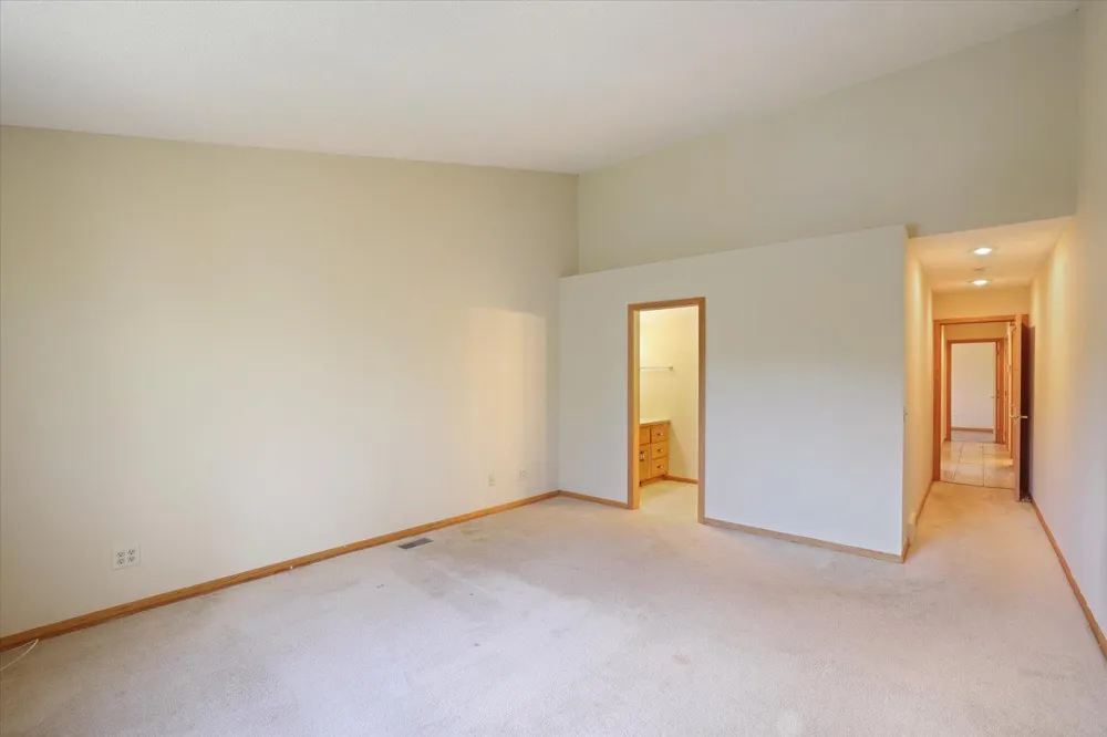 127 Eagle Drive Coleraine, MN 55722
