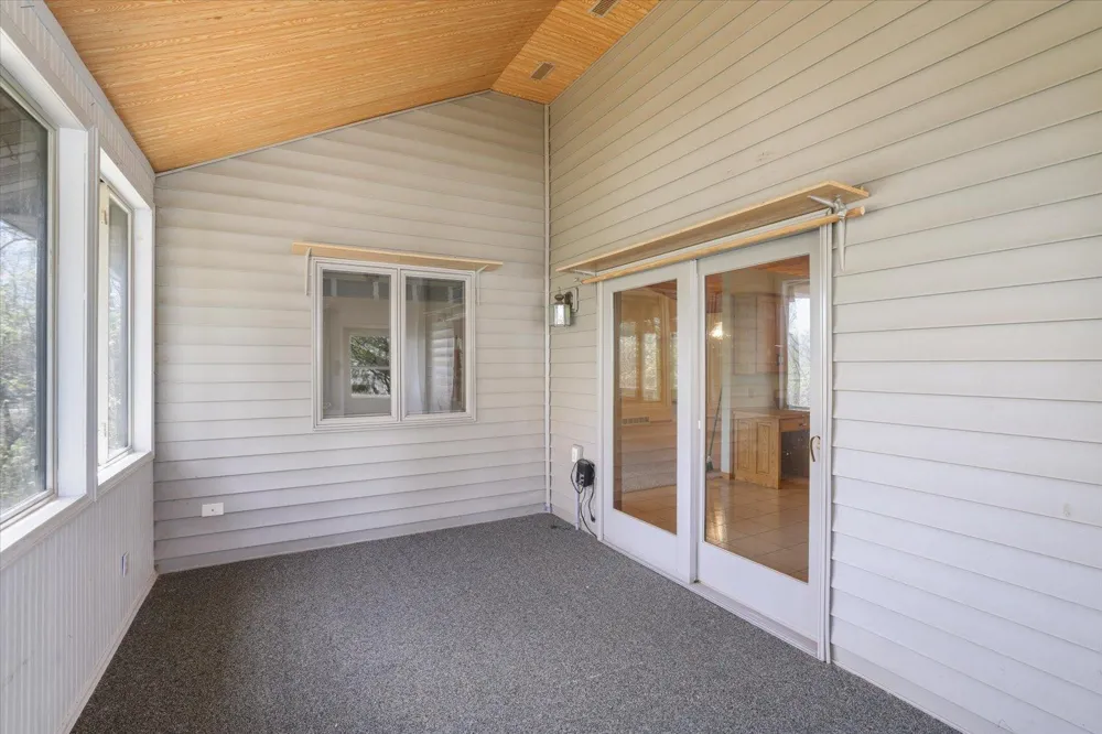 127 Eagle Drive Coleraine, MN 55722