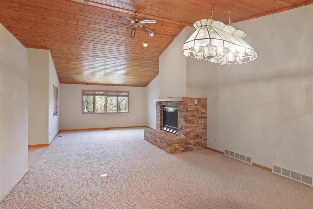 127 Eagle Drive Coleraine, MN 55722