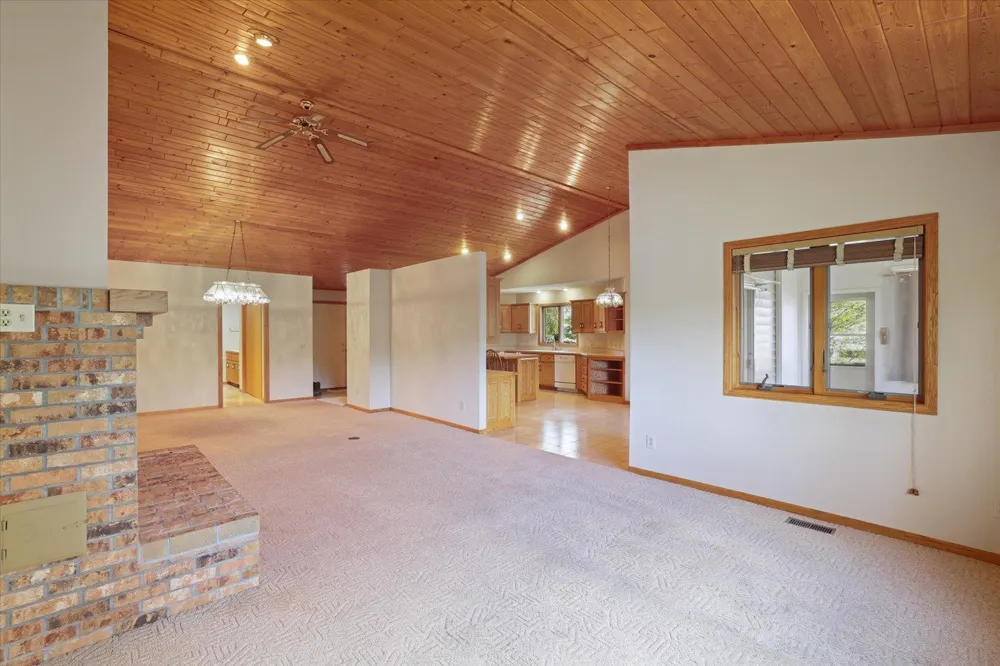 127 Eagle Drive Coleraine, MN 55722