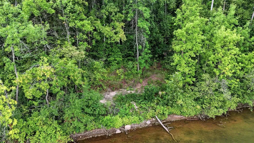 127 Eagle Drive Coleraine, MN 55722