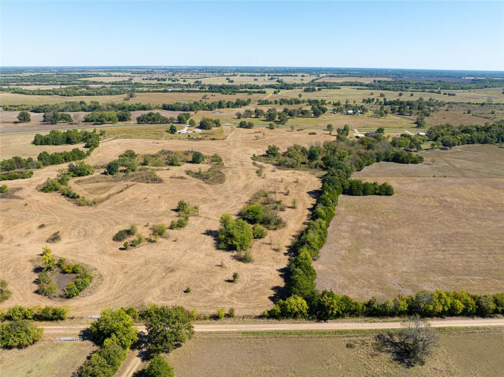 CR 25100 Roxton, TX 75477