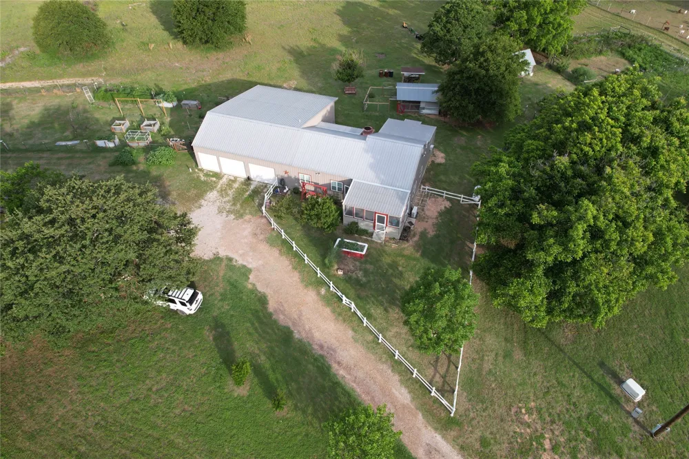 1166 County Road 403 Comanche, TX 76442