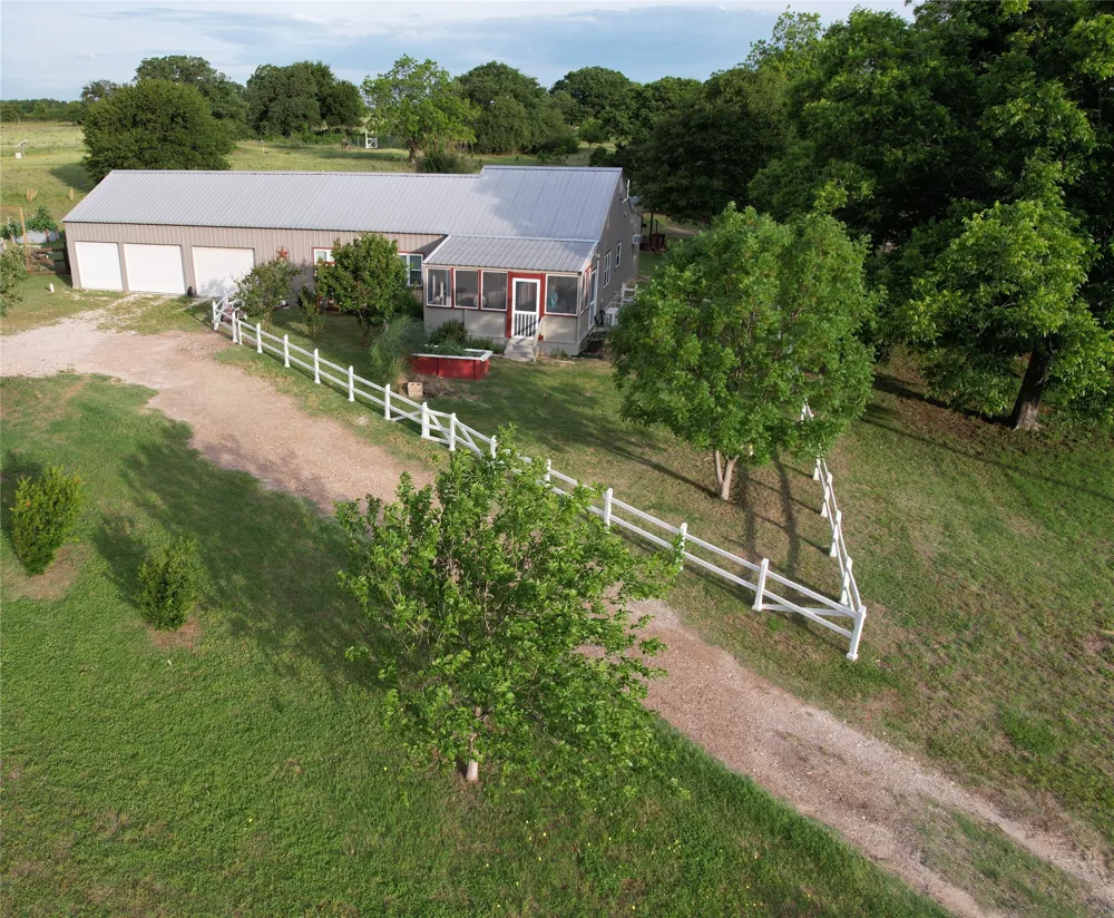 1166 County Road 403 Comanche, TX 76442