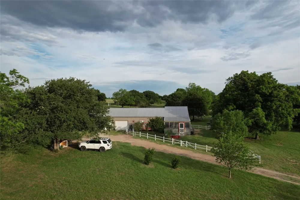 1166 County Road 403 Comanche, TX 76442