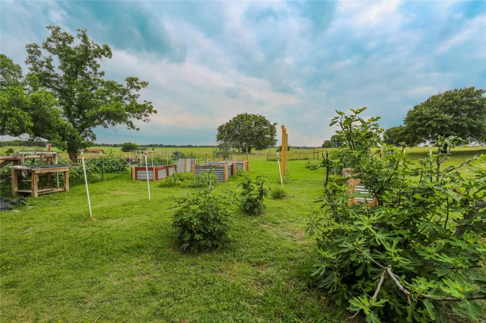 1166 County Road 403 Comanche, TX 76442