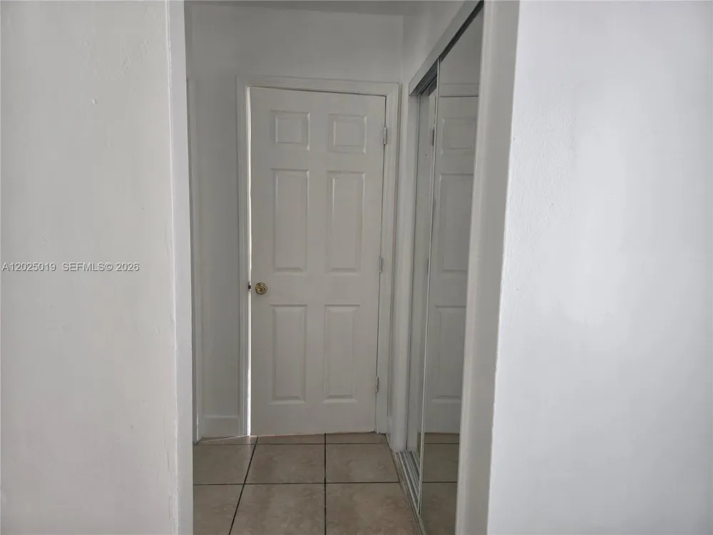 408 NW 8th St #408 Hallandale Beach, FL 33009