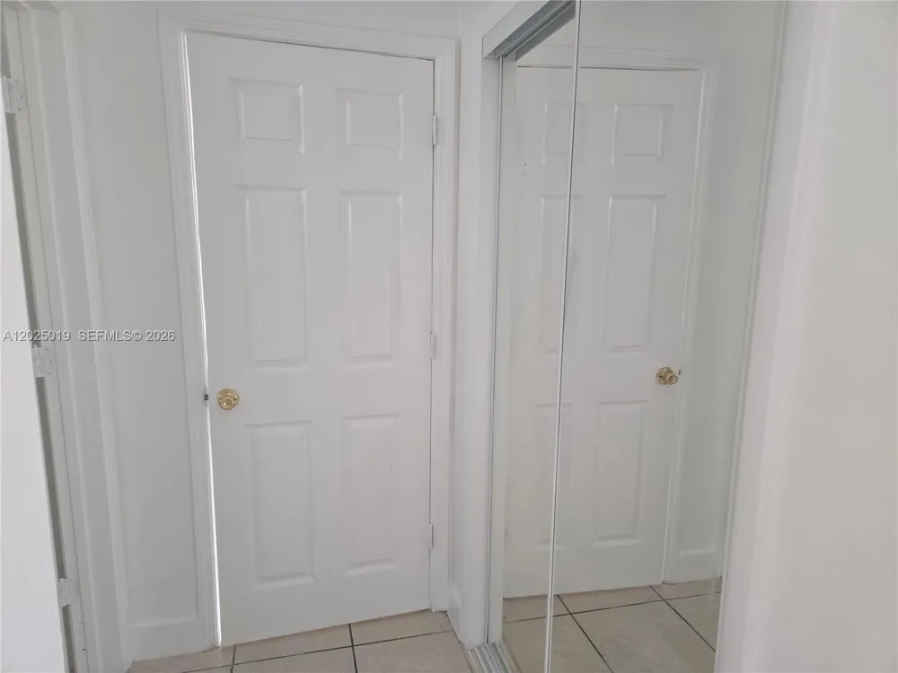 408 NW 8th St #408 Hallandale Beach, FL 33009