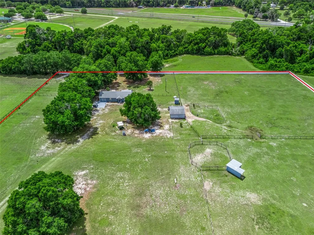 967 E HIGHWAY 316 Citra, FL 32113