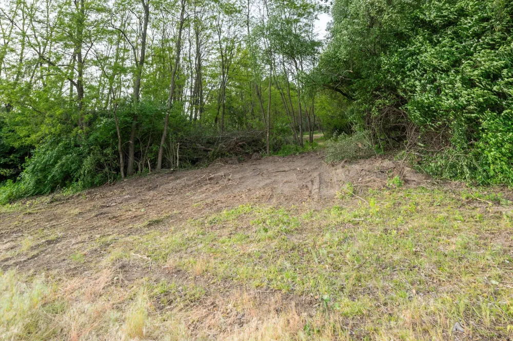 Jewell Road Milan, MI 48160