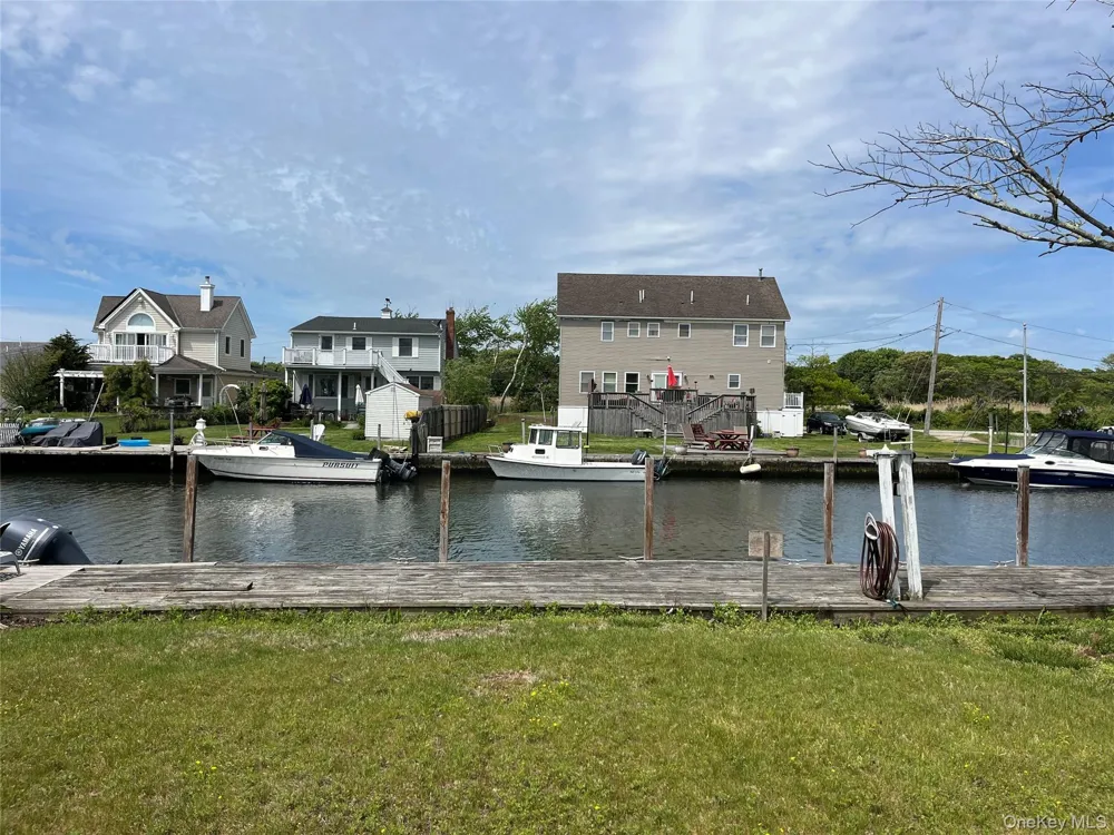 84 Boylan Lane Blue Point, NY 11715