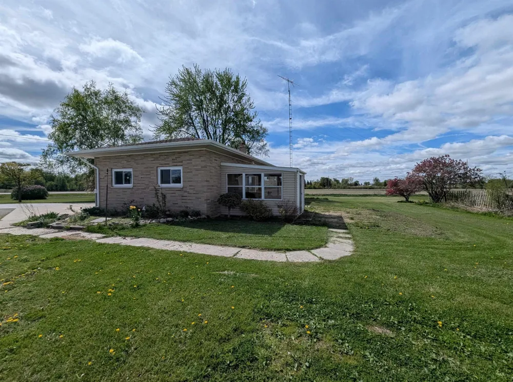 1171 M-65 Turner Township, MI 48766