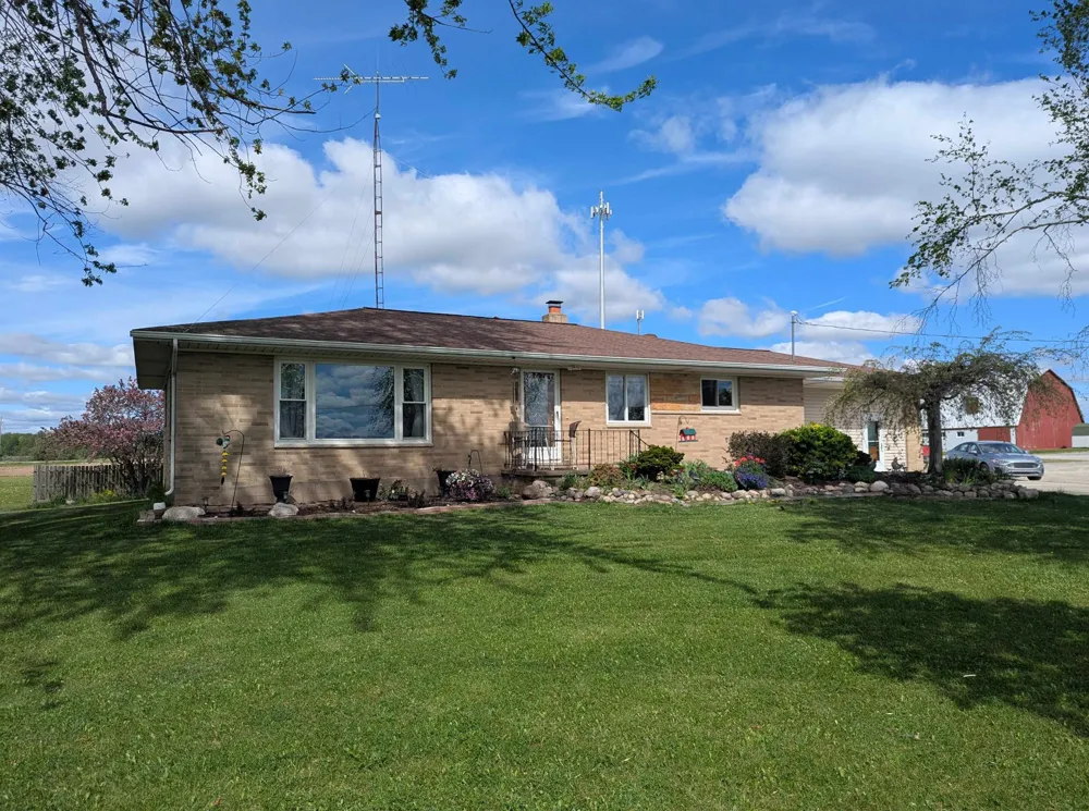 1171 M-65 Turner Township, MI 48766