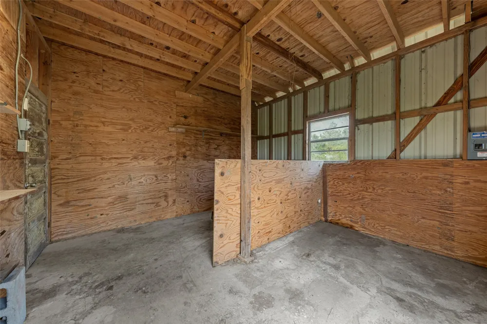 803 S Stallworth Rosebud, TX 76570