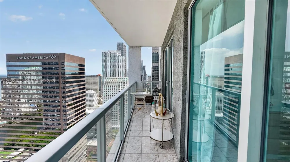 500 Brickell Ave #4102 Miami, FL 33131