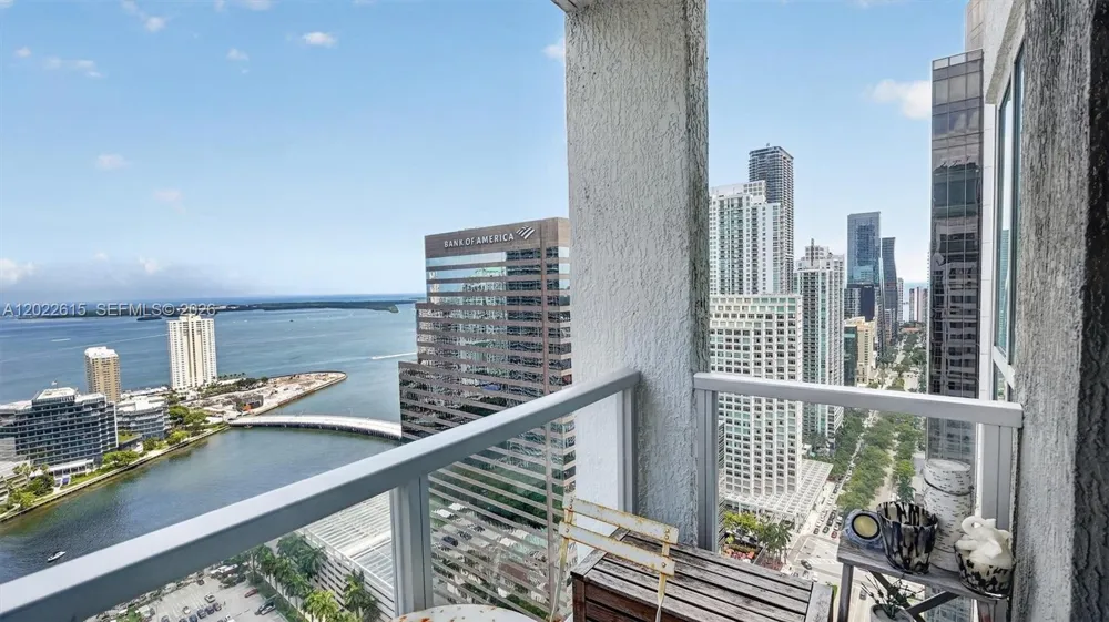 500 Brickell Ave #4102 Miami, FL 33131
