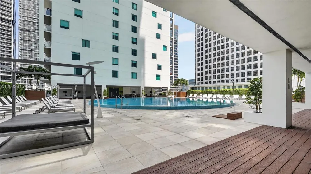 500 Brickell Ave #4102 Miami, FL 33131